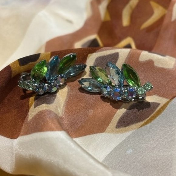 VTG WEISS aurora borealis Blue Green Rhinestone EARRINGS - Picture 8 of 10